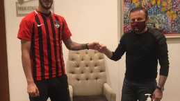Vanspor FK. Ömer Yıldız’ı renklerine bağladı