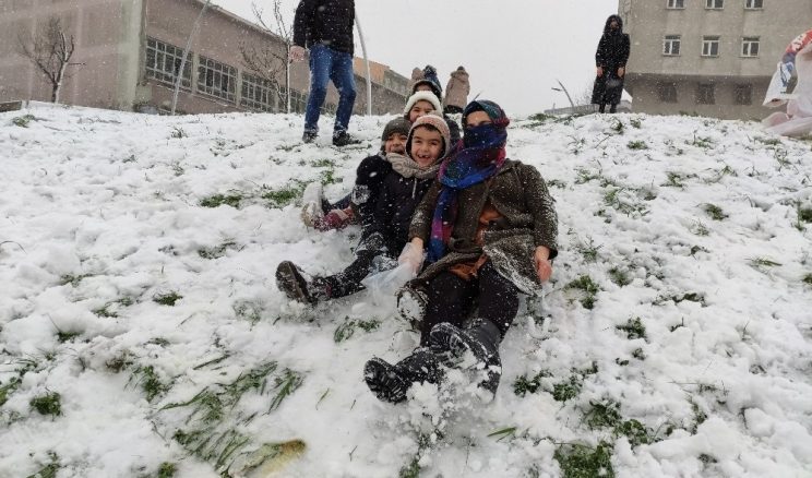 Vatandaşlar kısıtlamayı unuttu, kara koştu