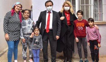 Yeni yılın ilk günlerinde çocukların hediyeleri evlerinde teslim edildi