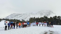 Yılın ilk tırmanışını Dedegöl dağı zirvesine yaptılar